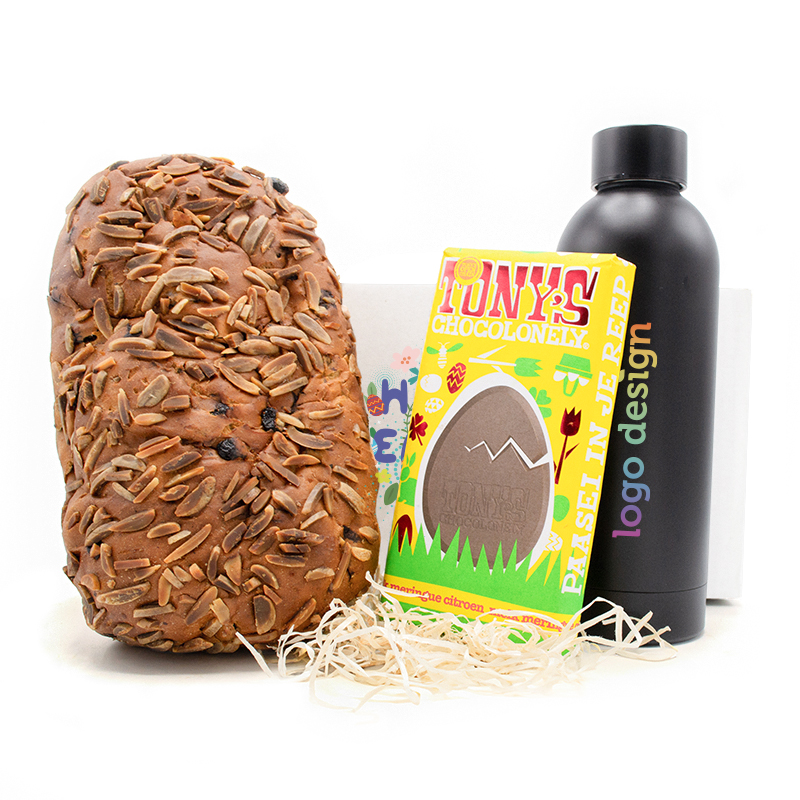 Paaspakket met drinkfles